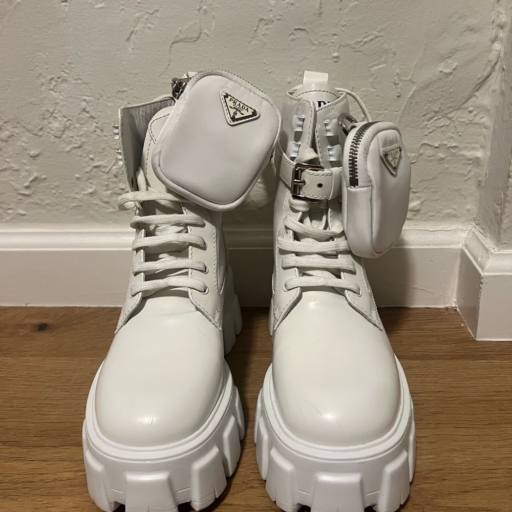 Monolith leather and Re-Nylon combat boots with pouch